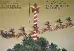 Santa And Reindeer Tree Top (2002)
